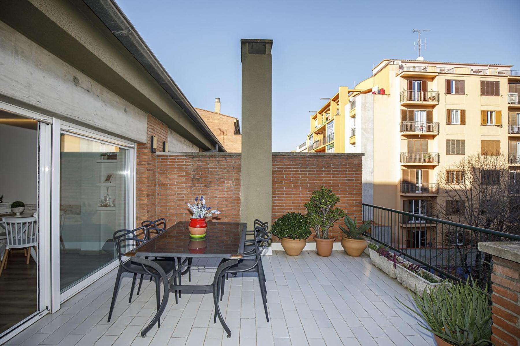 Apartamento Con Gran Terraza En Жирона Экстерьер фото