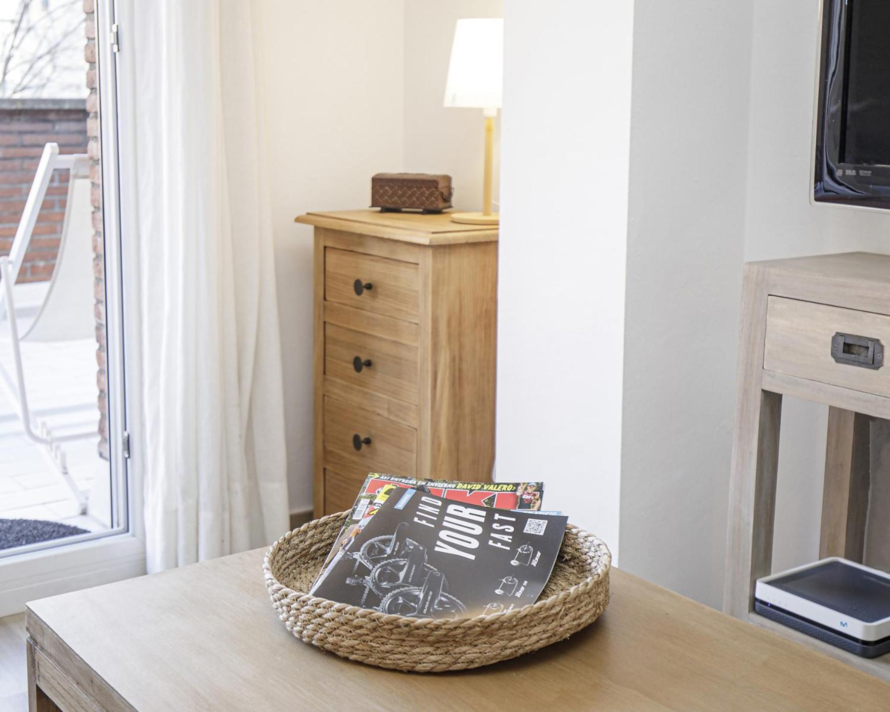 Apartamento Con Gran Terraza En Жирона Экстерьер фото