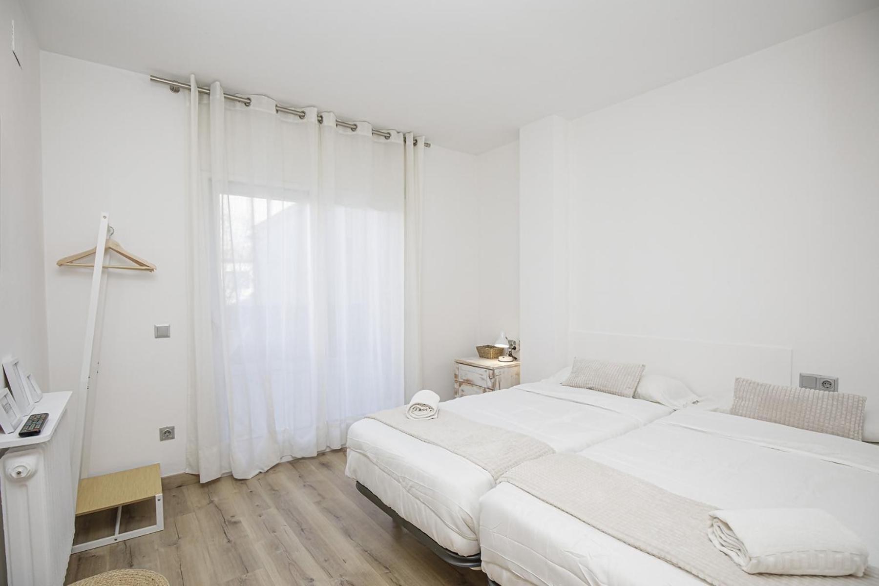Apartamento Con Gran Terraza En Жирона Экстерьер фото