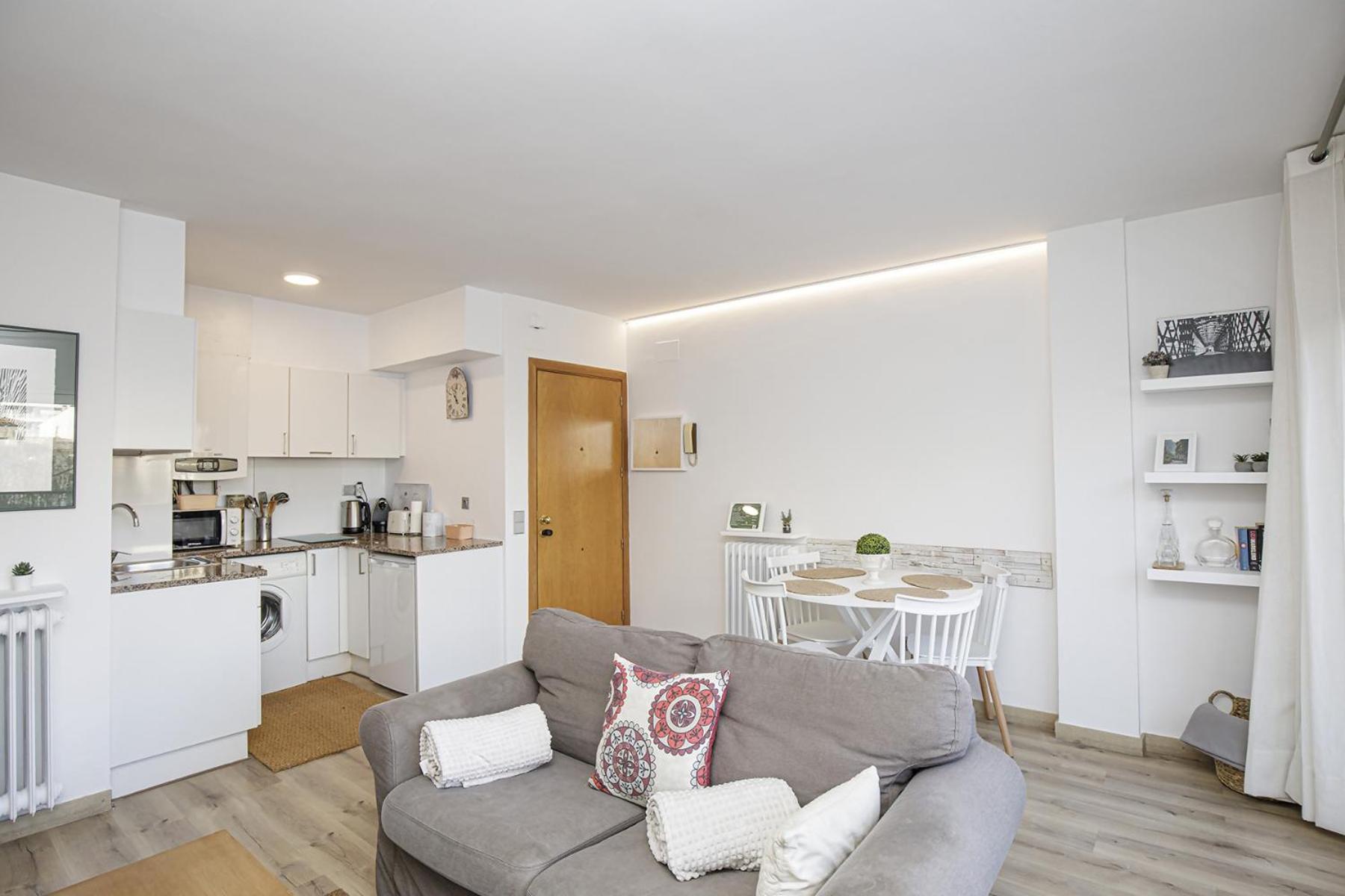 Apartamento Con Gran Terraza En Жирона Экстерьер фото
